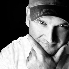 JORN VAN DEYNHOVEN