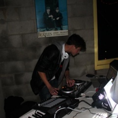 Dj Kizza