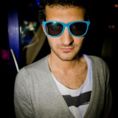 Loris M