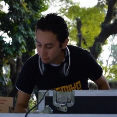Luis Pastrelli - Cosmiko
