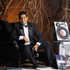Mauricio Lobato