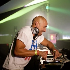 MICHAEL WOODS