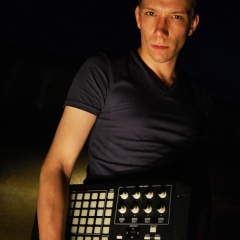 Nick Edges (Stereophonic)