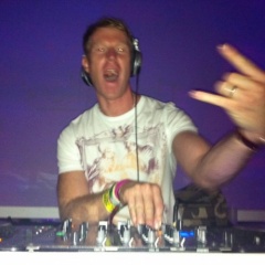 Nicky Lar