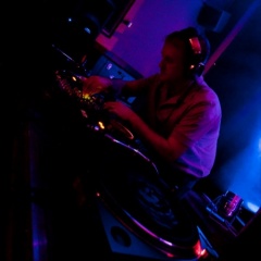 Dj Nik Dee