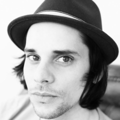 NIKO SCHWIND