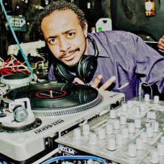 POiZON DJ