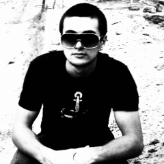 TONi RiCCi