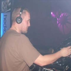 Ricky Lowe