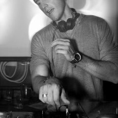 Rob Sharp