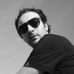 ROSS RICHARDS