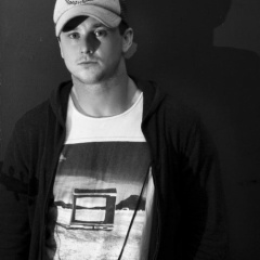 SHAUN WARNER