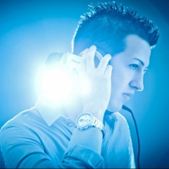 Simon J
