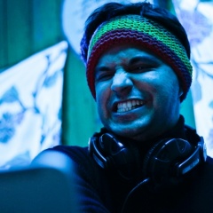 TechnoholiK