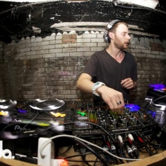 TOM FLYNN