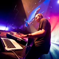 Tony J Kut