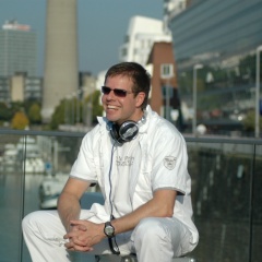 TurntableDJ