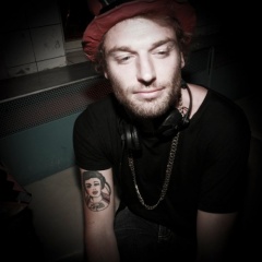 YANNICK ROBYNS